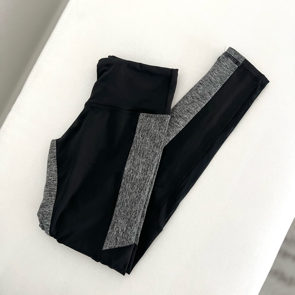 Strut-This Black and Heather Charcoal Gray Leggings with Side Mesh in Size OS